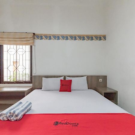 Reddoorz Near Taman Kota Lapang Merdeka Sukabumi Hotel Екстериор снимка