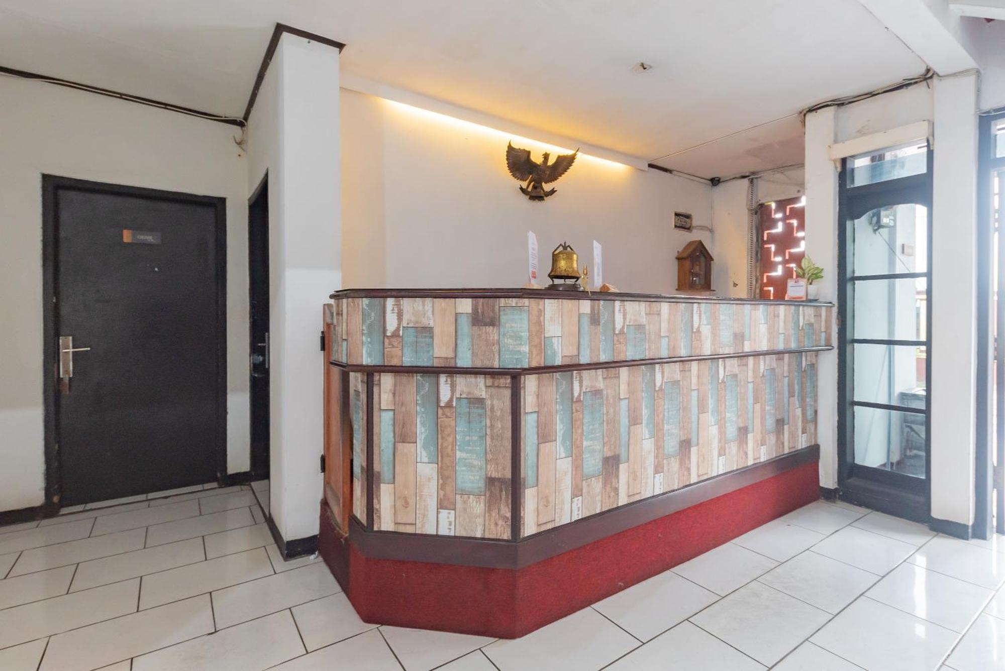 Reddoorz Near Taman Kota Lapang Merdeka Sukabumi Hotel Екстериор снимка